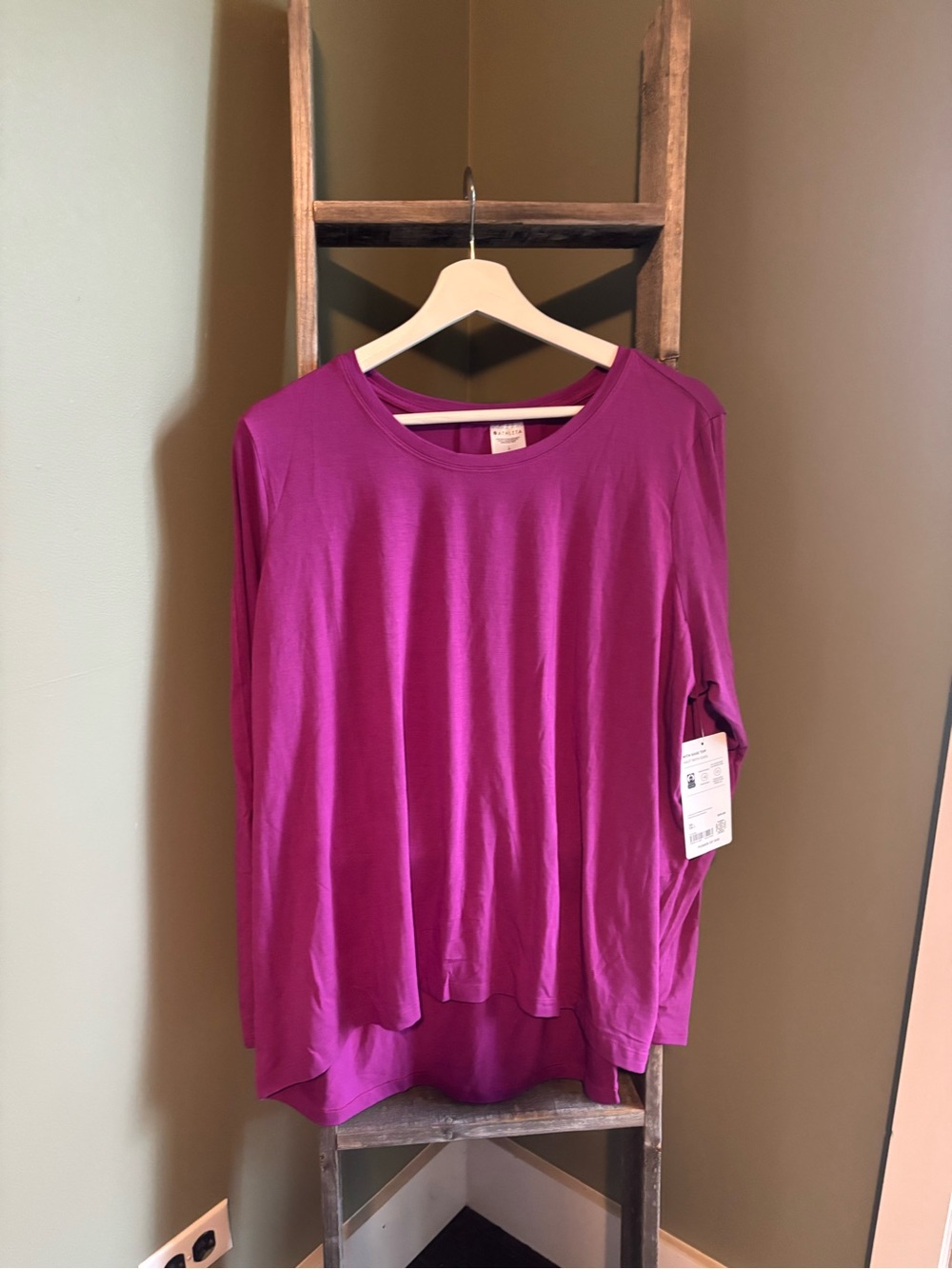 Athleta With Ease Top